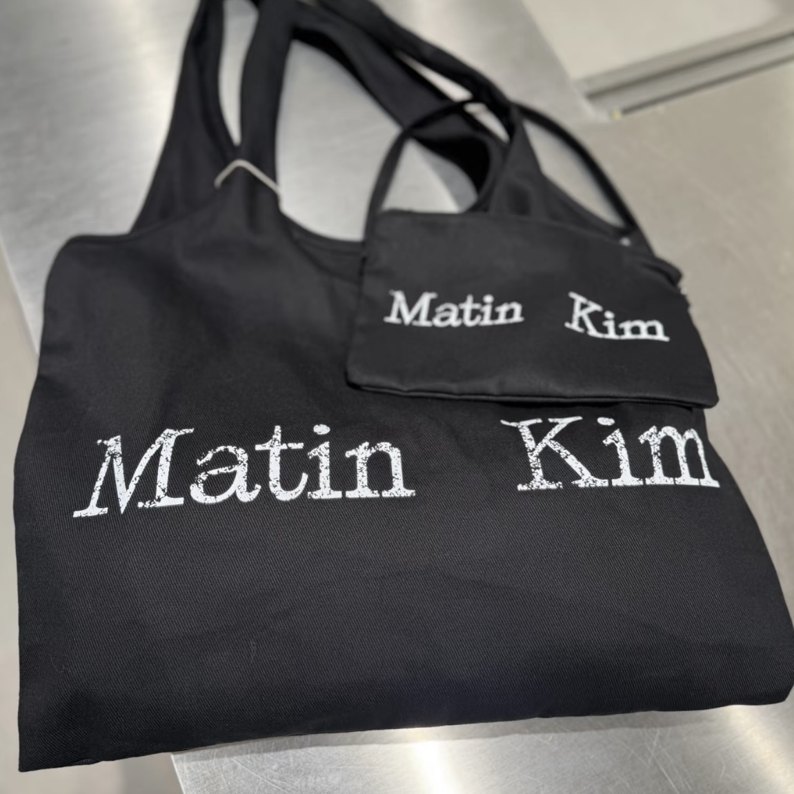 PRE ORDER) MATIN KIM MATIN CRACKED LOGO ECOBAG