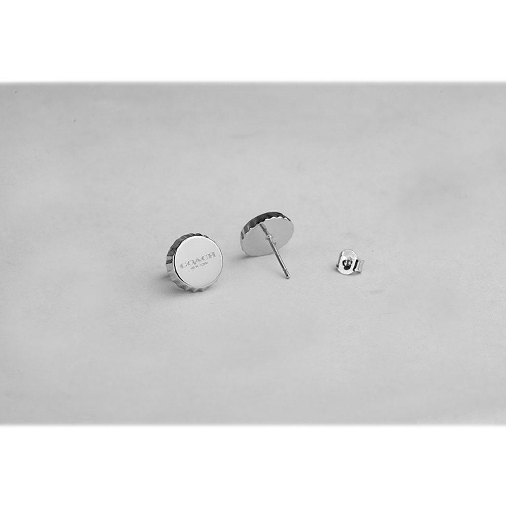 【COACH】Logo 刻印瓶蓋造型針式耳環(銀色) CBB31 SLV