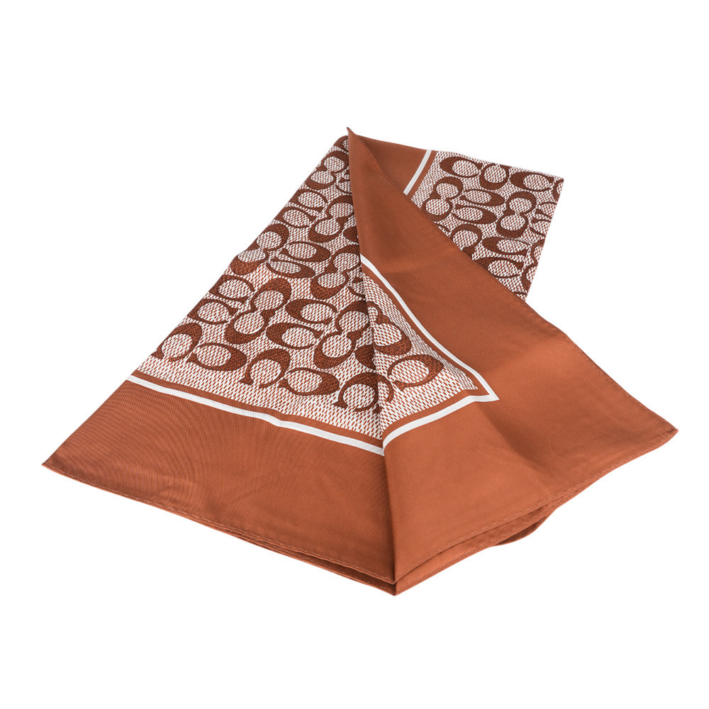 【COACH】Signature 復古經典標誌真絲方巾(亮琥珀色) C2755 BAR