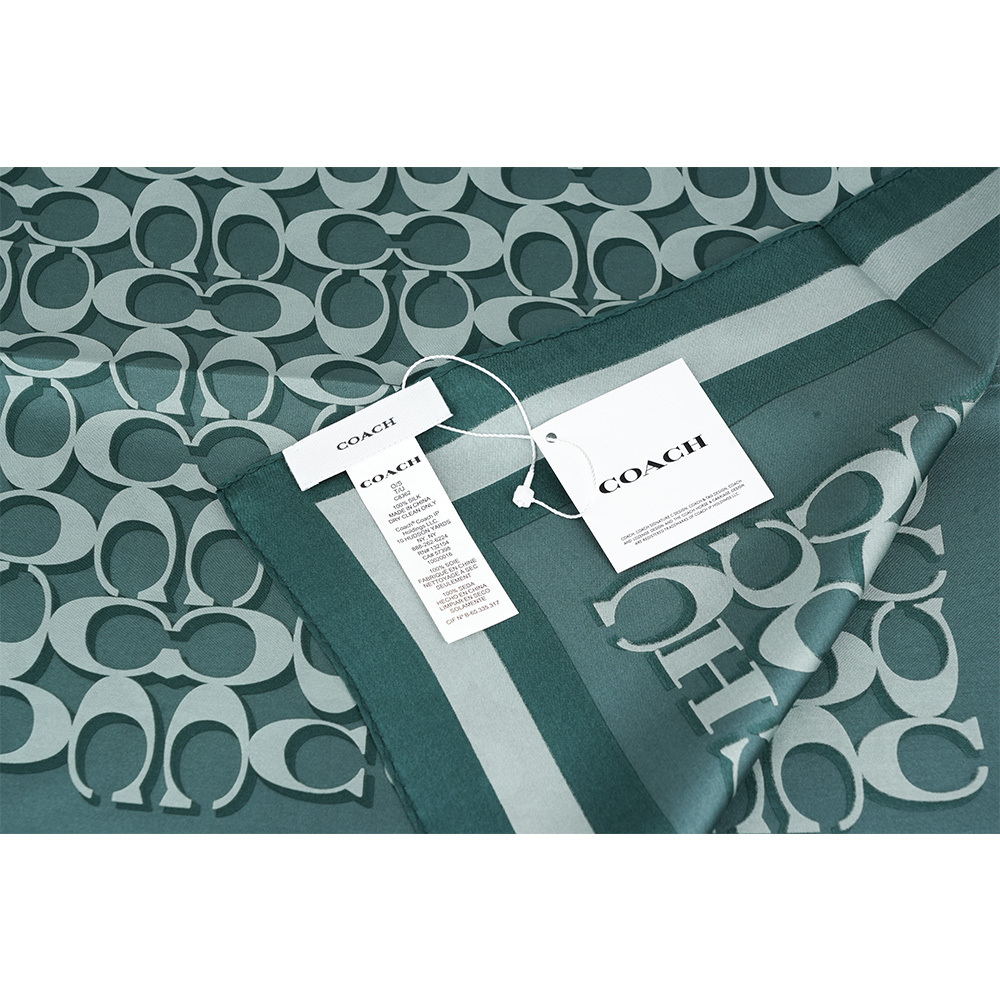 【COACH】CC Logo 經典標誌真絲方巾(深松石綠) C8362 M7Q