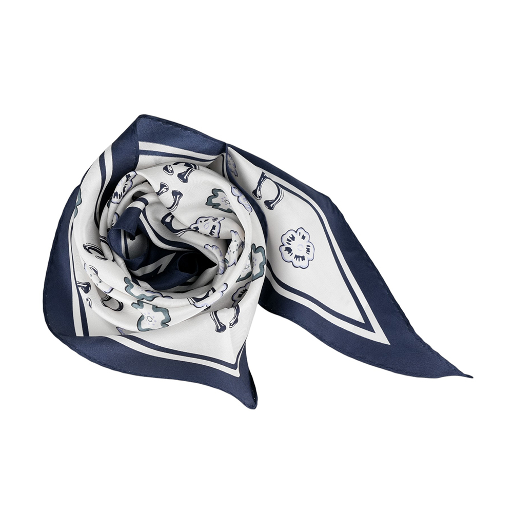 【COACH】C Logo 及茶玫瑰圖案菱形絲巾/髮飾(白色/深藍色)