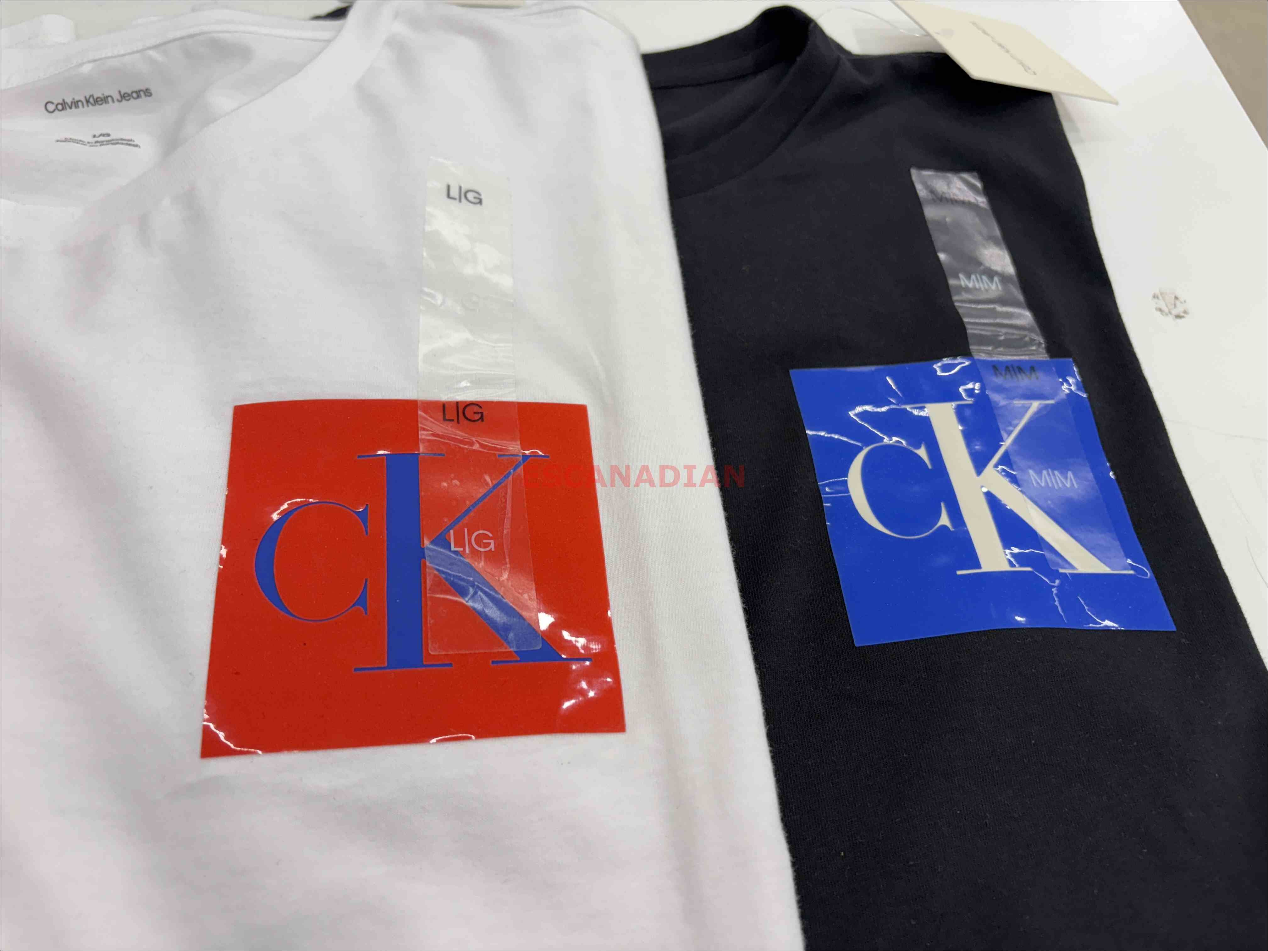 CK 男大人 胸口字樣 短TEE (2色)