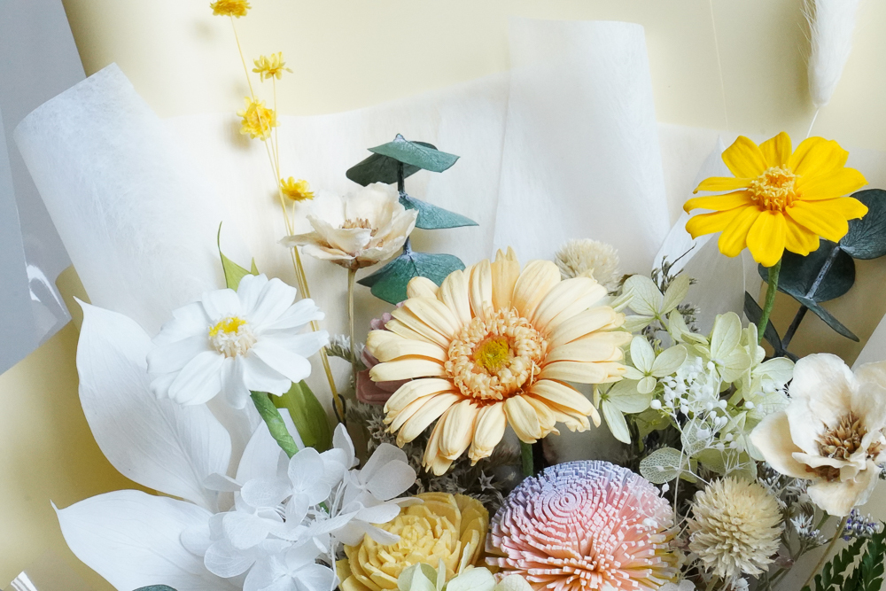永生花花束畢業花束推薦,溫光色畢業花束,向日葵畢業花束推薦,永生花畢業花束,特寫