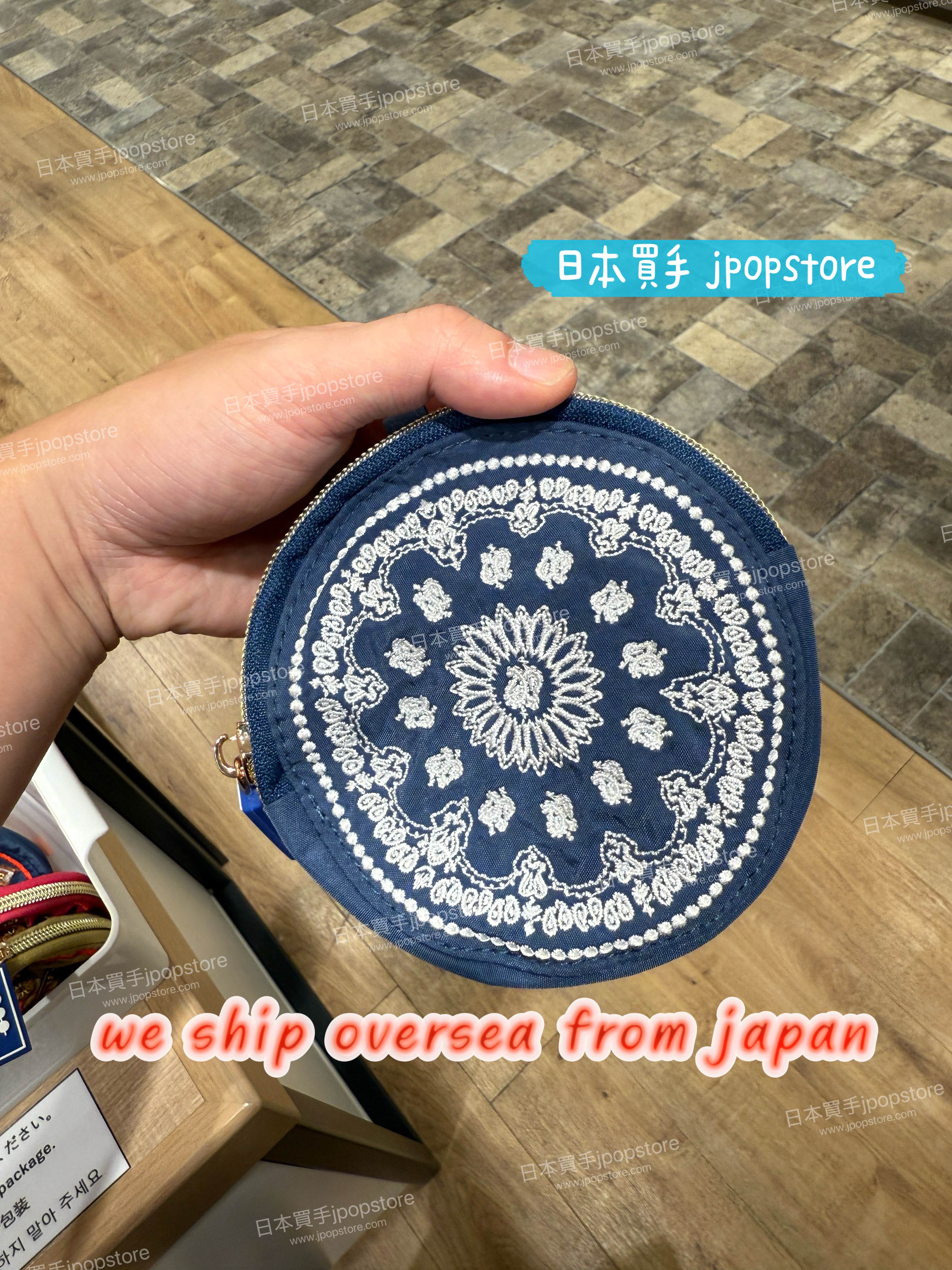 BALL & CHAIN 刺繡圓形零錢包｜Bandana 圖案設計・日本直送