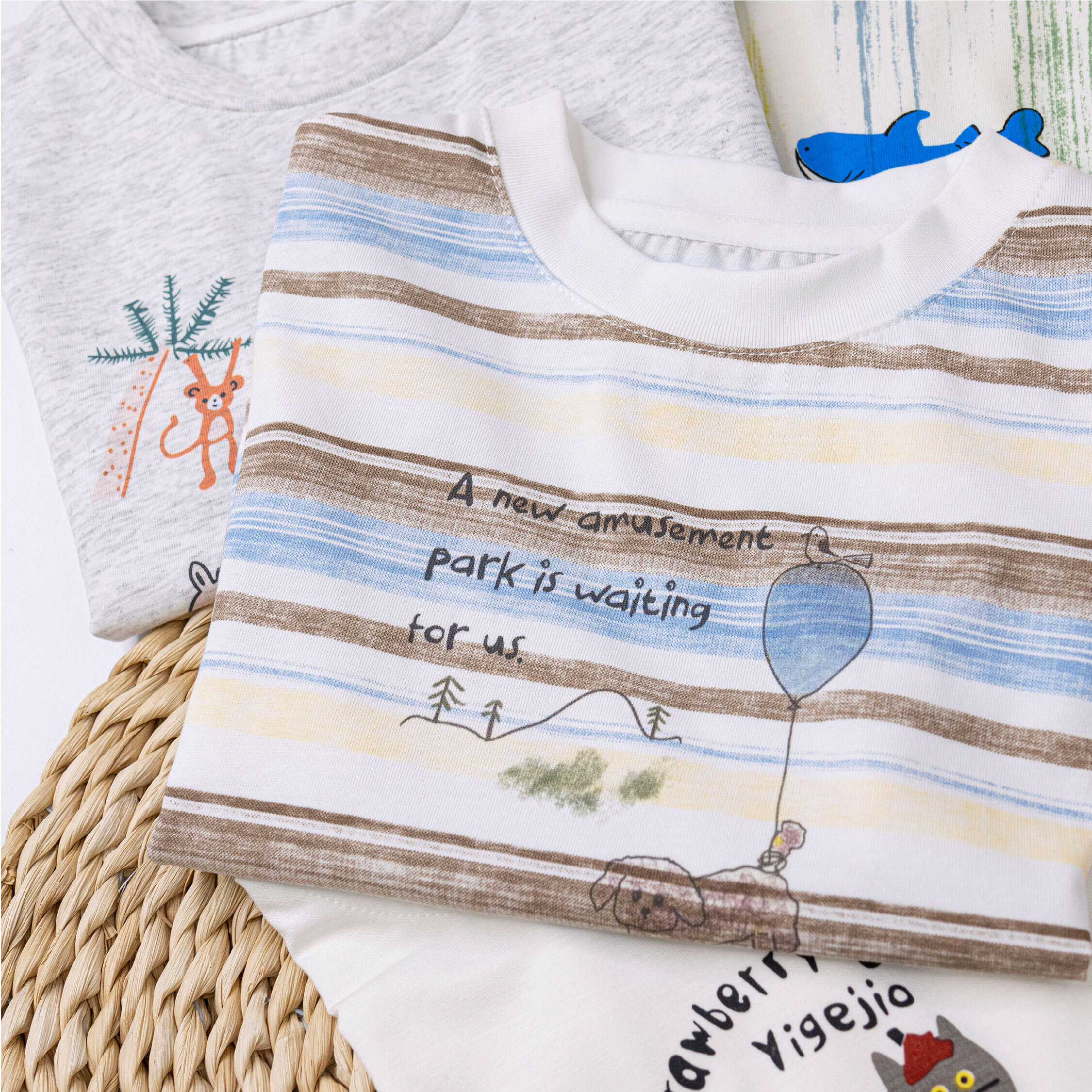 狗狗綁汽球質感圓領上衣/短T (H50490)