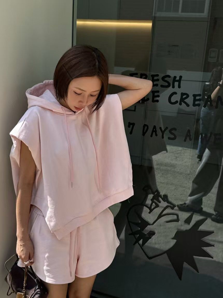 套裝丨簡約連帽休閒上衣+短褲