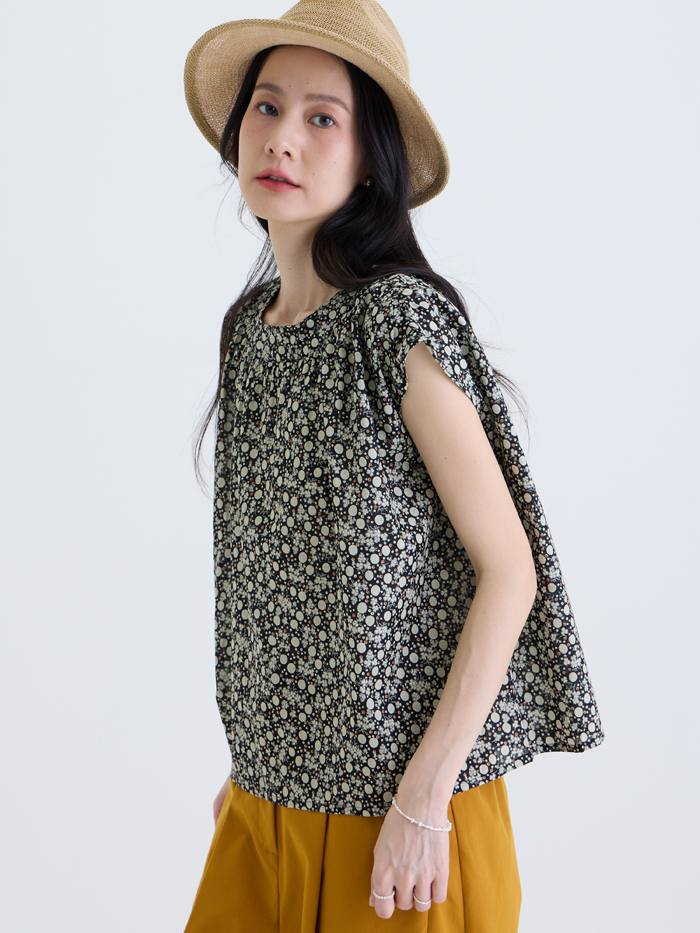 黑白花事打褶上衣-春光緋語