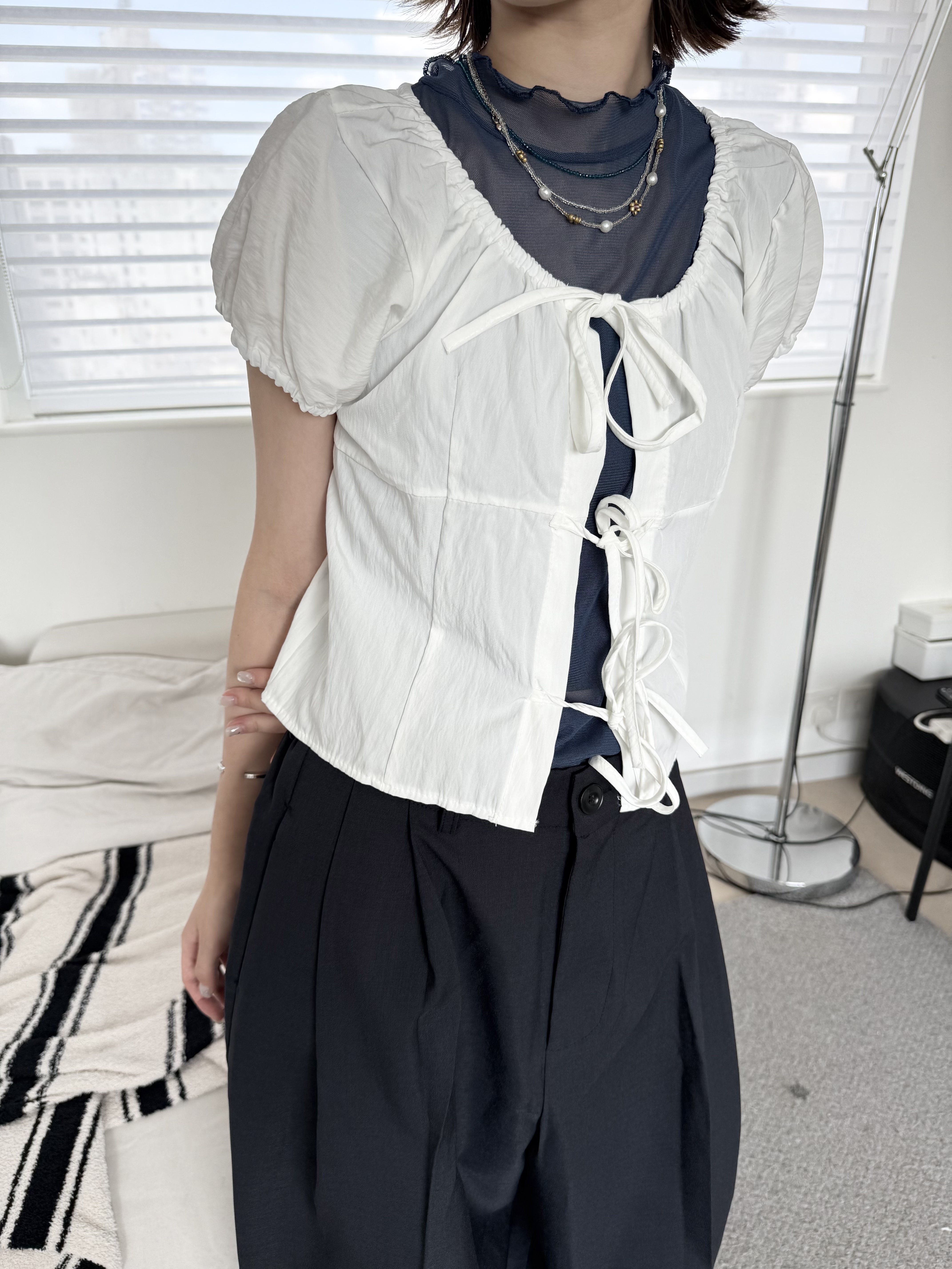 [現貨] Vol.65 花邊小企領透紗打底TOP