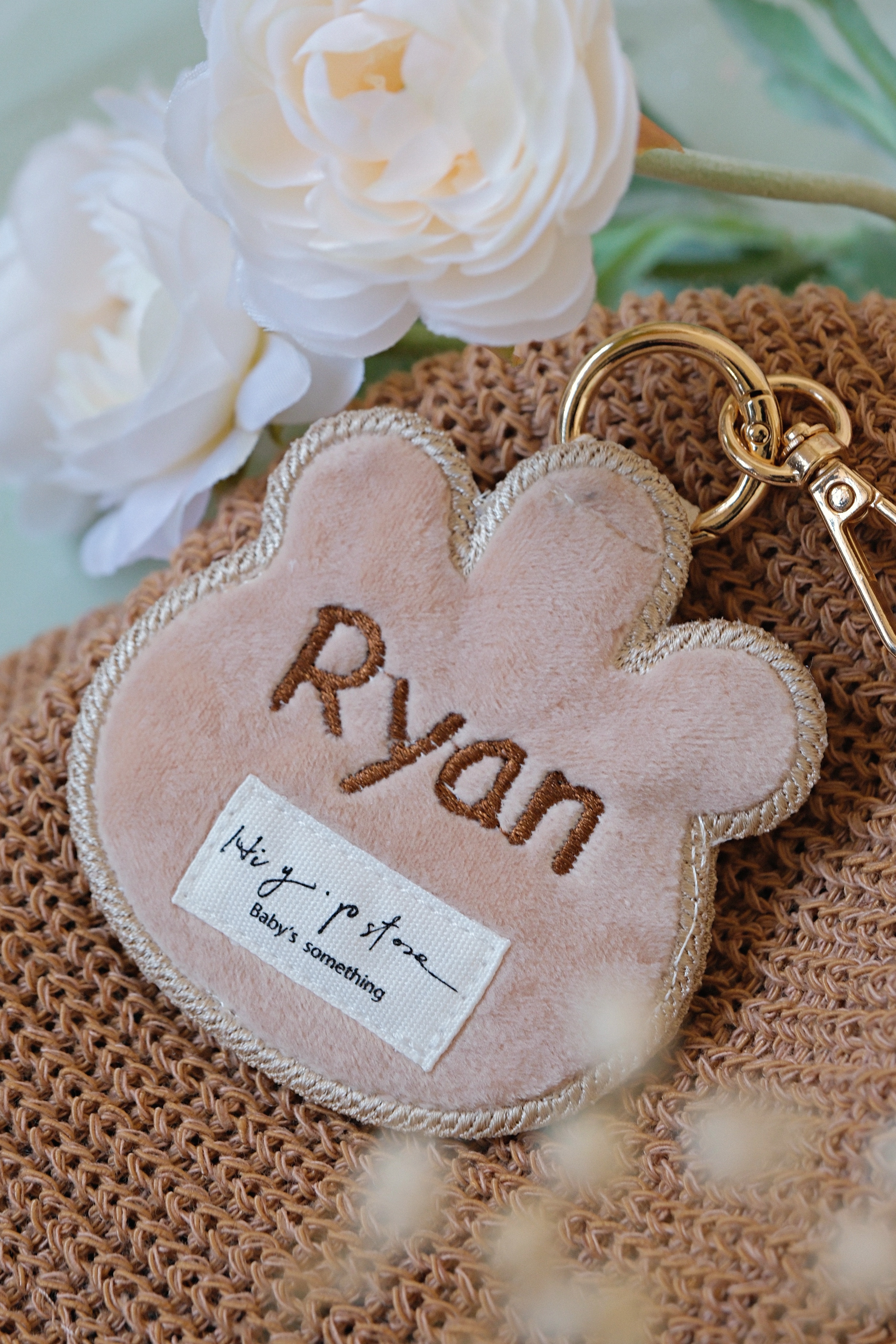 Hi Y.P store-刺繡鑰匙圈-獨家設計-軟糖熊