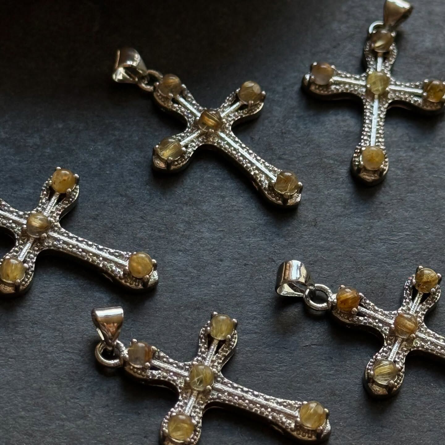 [原石] 鈦髮晶 十字架 項鏈吊墜