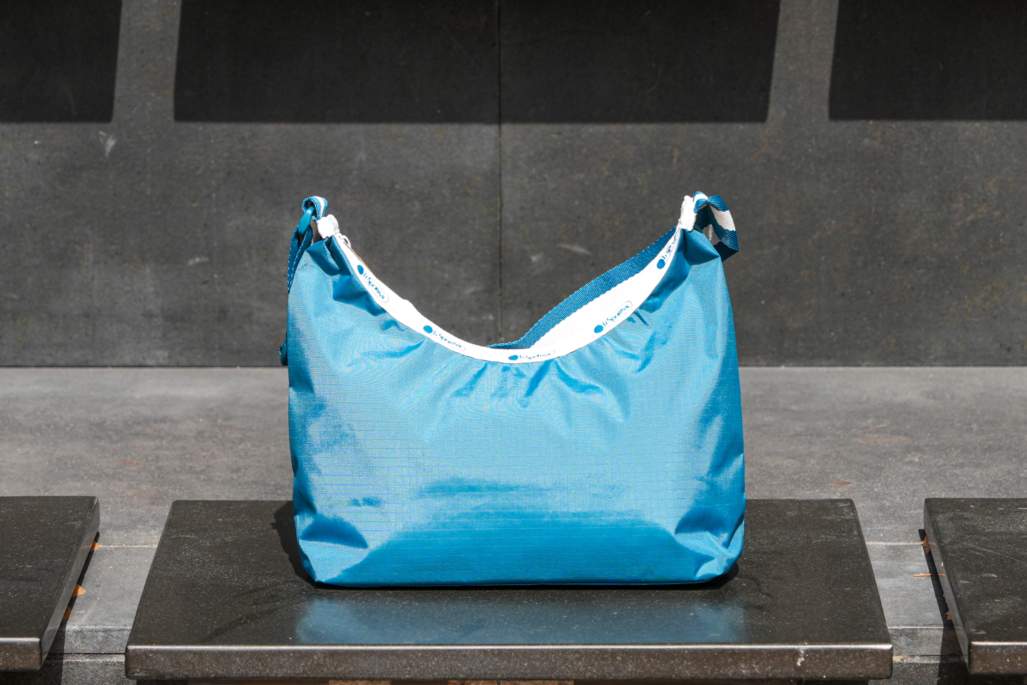 CRESCENT SHOULDER BAG ( SPECTATOR TEAL BLUE )