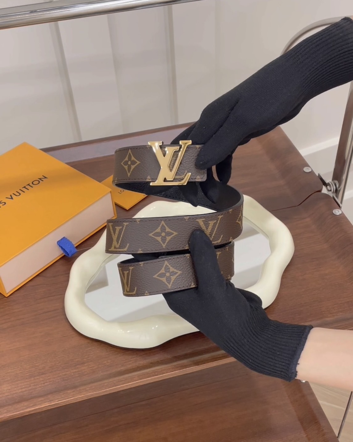 LV｜INITIALES 30毫米雙面皮帶 棕老花/黑色 M0565V