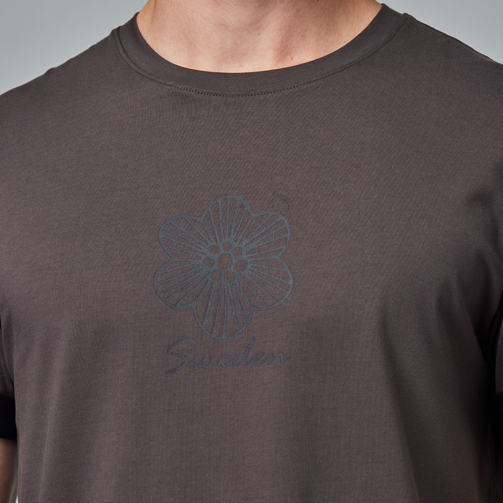 moz Sweden Spring Moose Glacier Cotton 100% Cotton Cool Stretch Thick Version T-shirt - Cuffs Folded Embroidery - Dark Gray