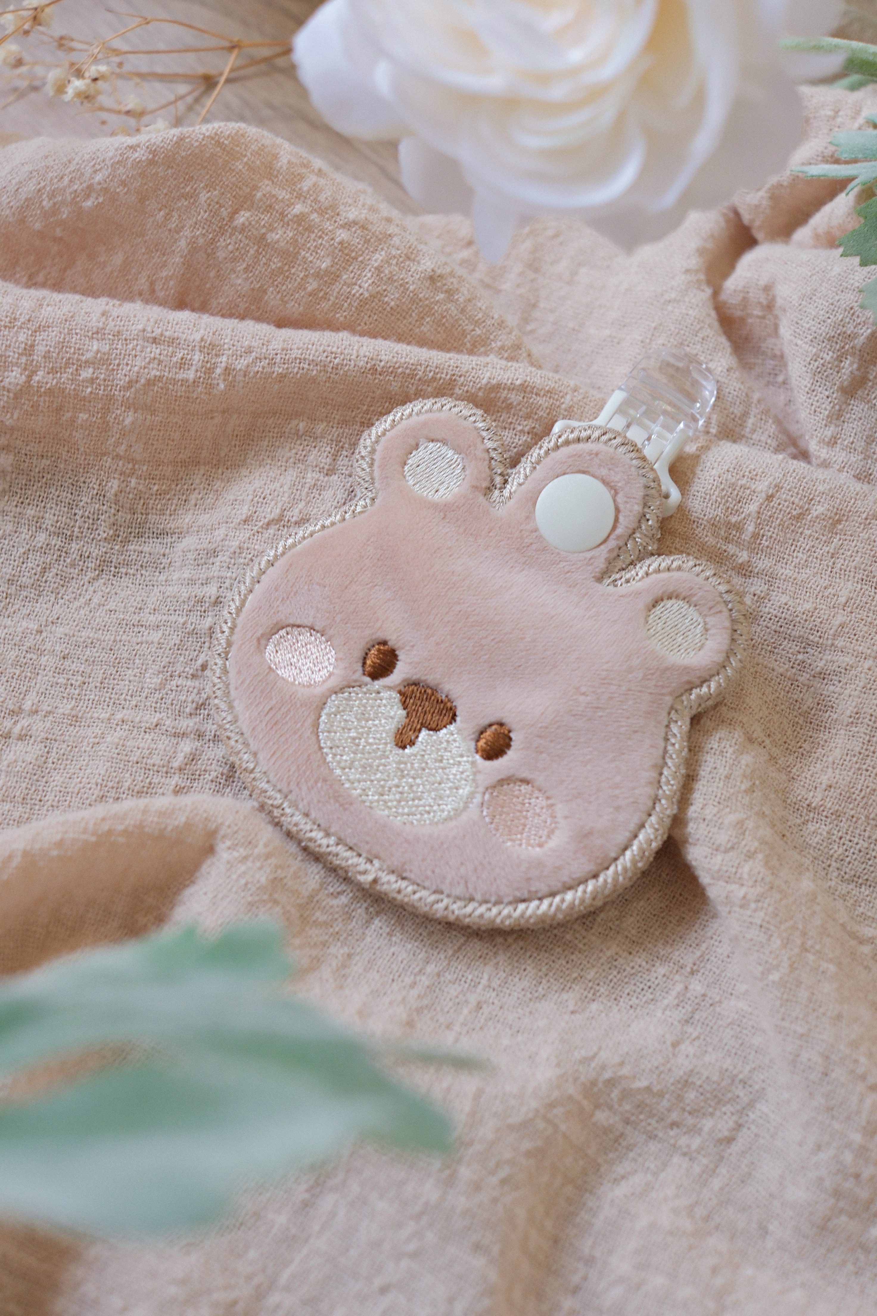 Hi Y.P store-刺繡平安符袋-獨家設計-軟糖熊