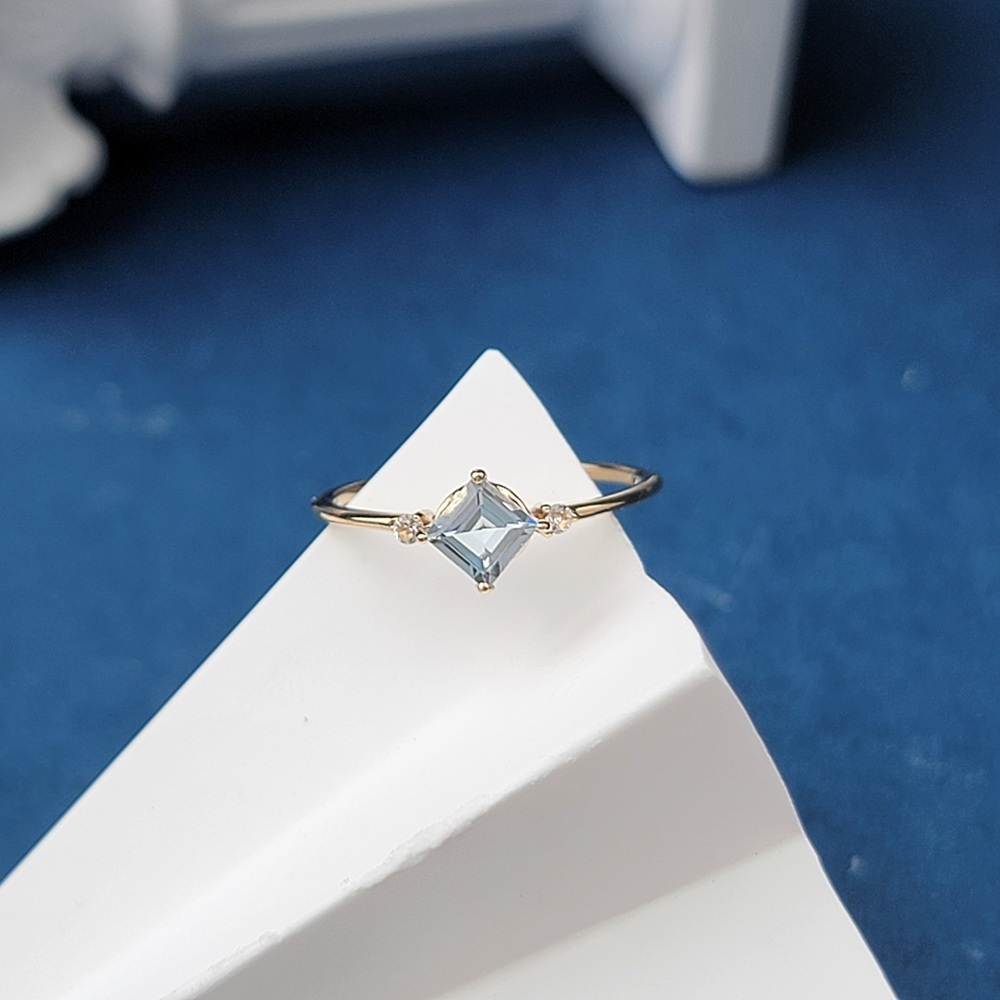 【me.luxe】K10櫻花菱鑲海藍寶拓帕戒