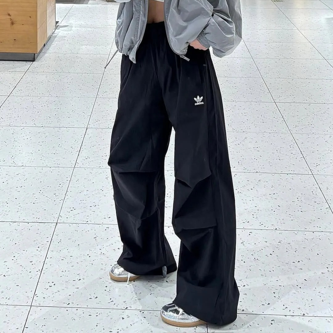 "調貨" Adidas Essentials 工作褲 傘兵褲 寬鬆女款長褲 兩色