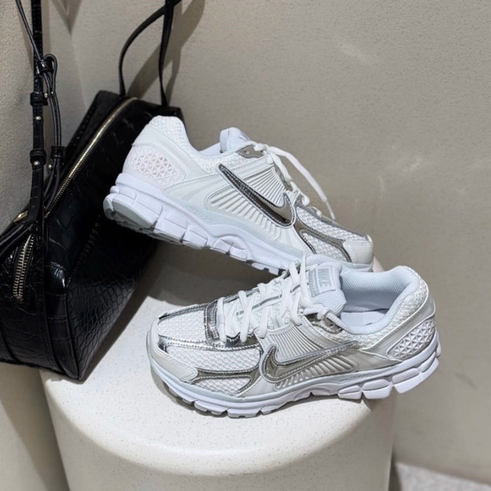 【Luxury】 Nike air zoom vomero 5 液態銀 慢跑鞋 復古老爹鞋 反光銀 銀鉤 銀勾勾