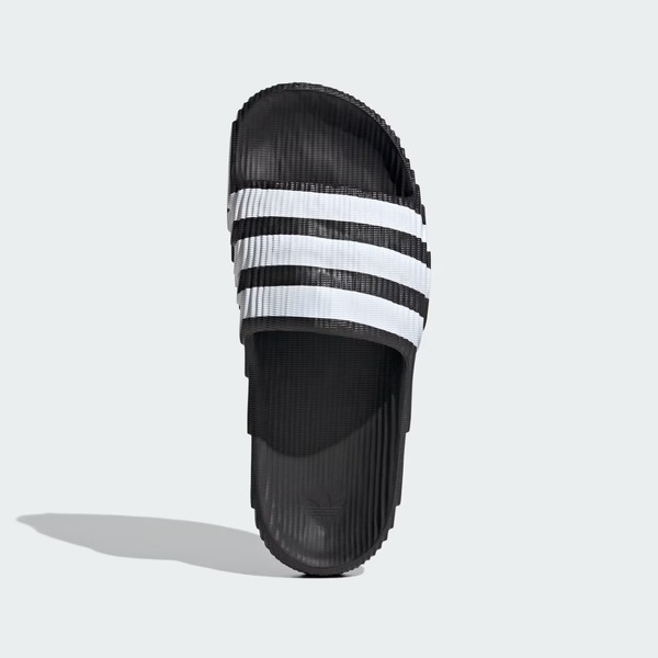 Adidas Adilette 22 IF3670 男女 涼拖鞋 運動 休閒 日常 居家 逛街 舒適 環保 黑白