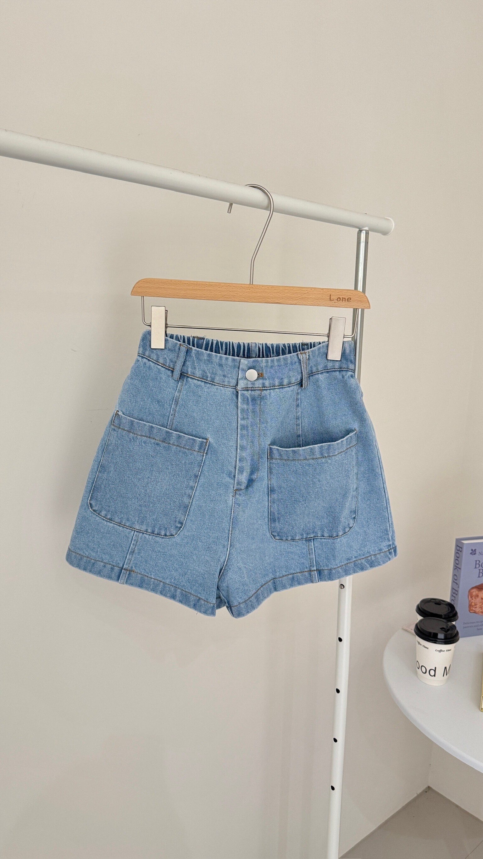 前口袋牛仔短褲