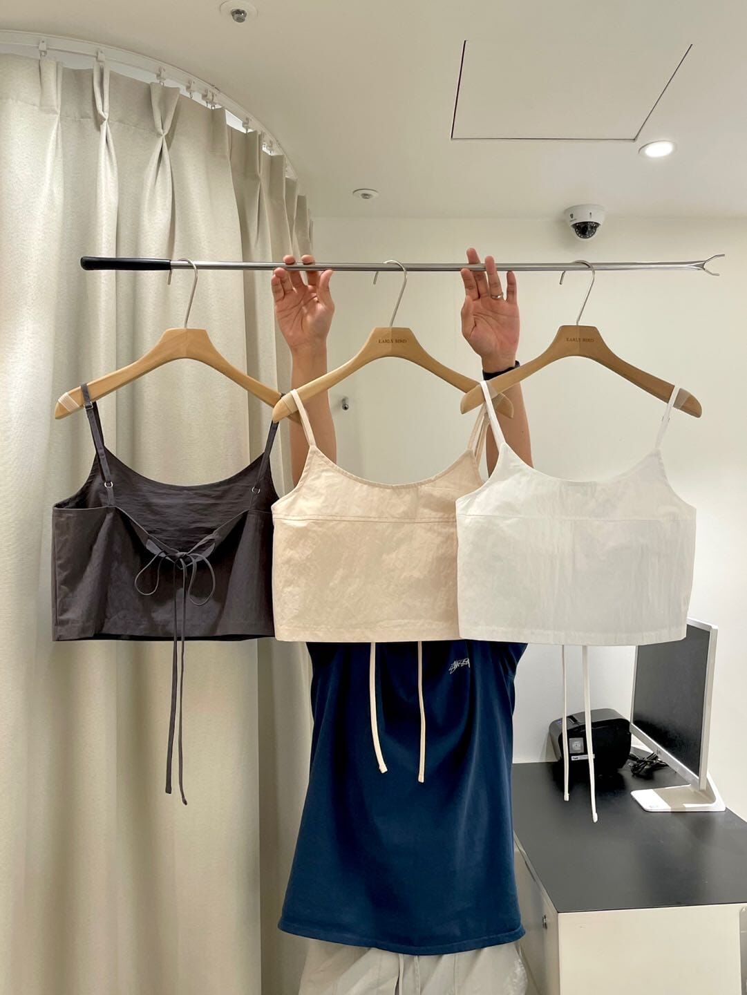 OB4338 胸線後綁帶吊帶 - 米黃 *特價* (優惠碼同充值購物金不適用)