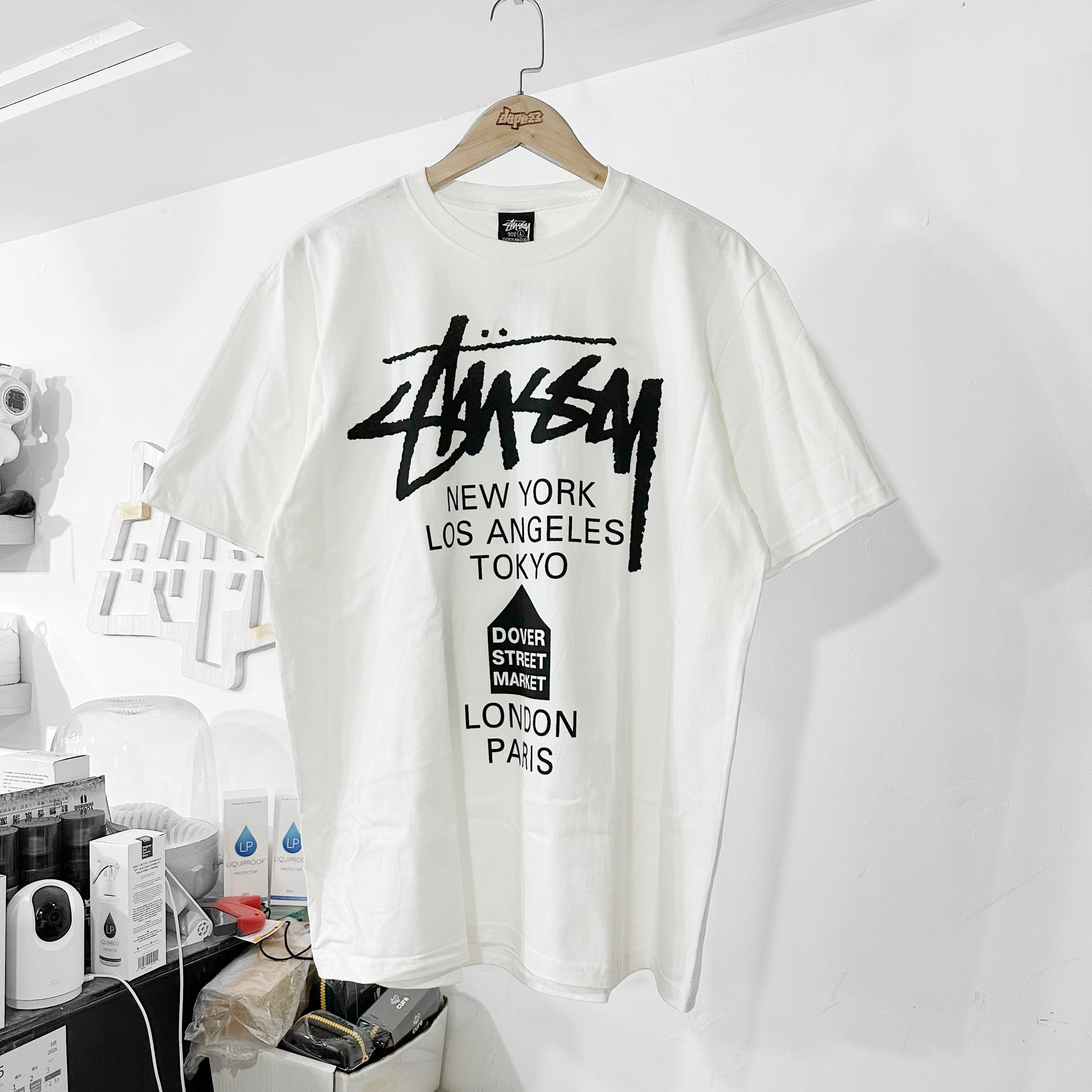 STÜSSY SS25 DSM World Tour T-Shirt White （DSM聯名版本）