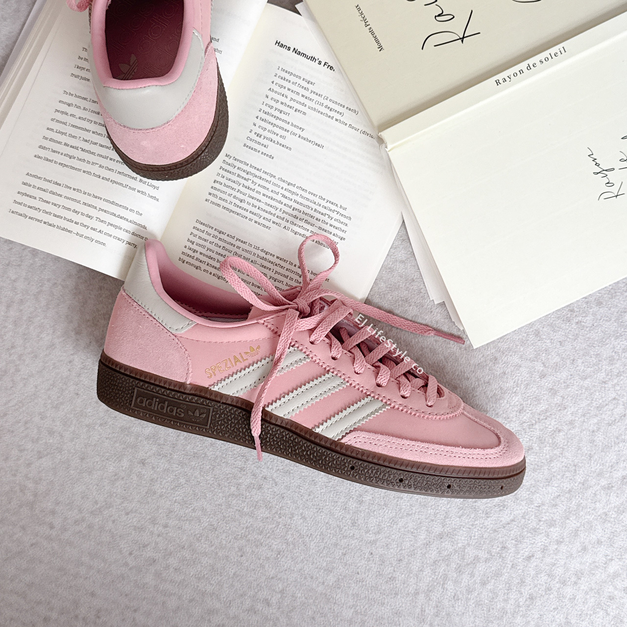 ADIDAS HANDBALL SPEZIAL 草莓奶昔 奶油色 亮粉 粉紅 女鞋 JI2646 / 調貨