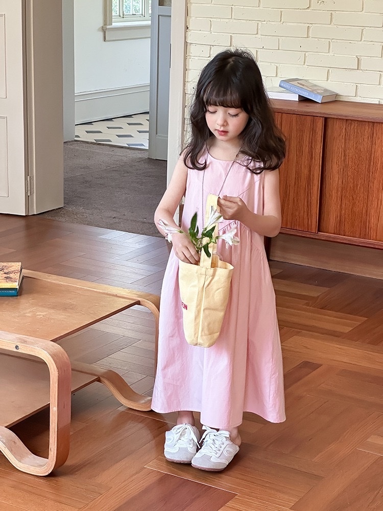 夏季設計感文藝大裙擺洋裝