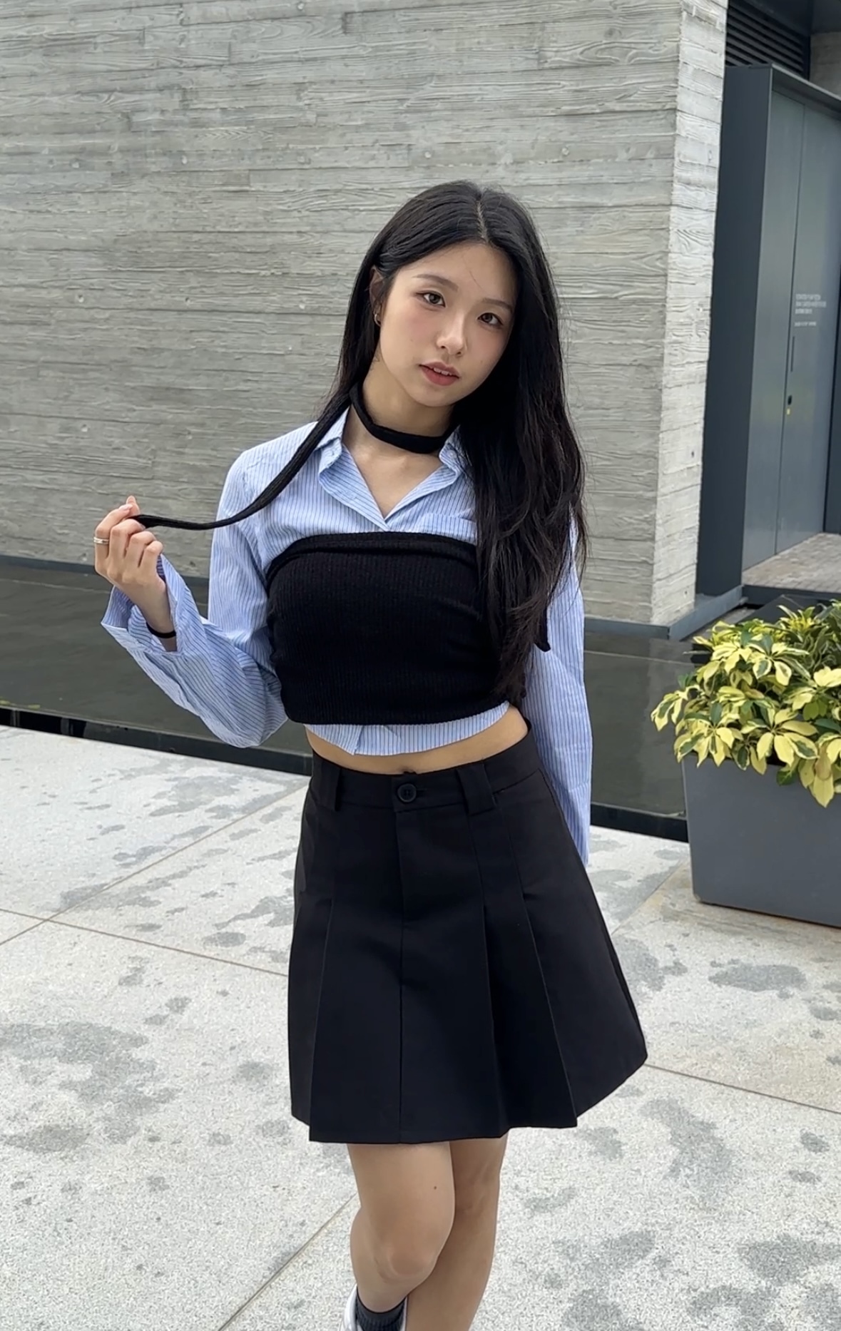 韓妹必備！Logo Stripe Crop Shirt
