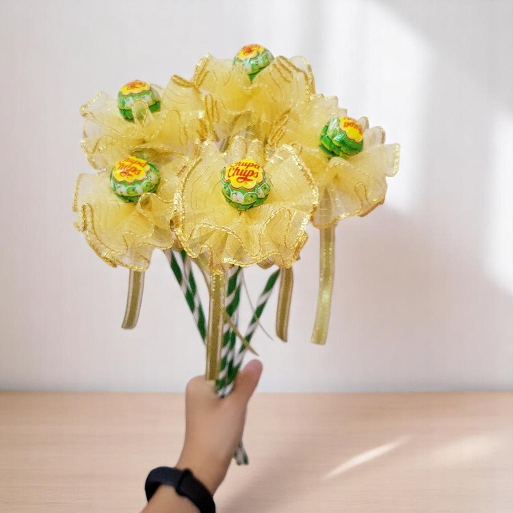 黃色加倍佳棒棒糖Chupa Chups 單支花束,棒棒糖花束
