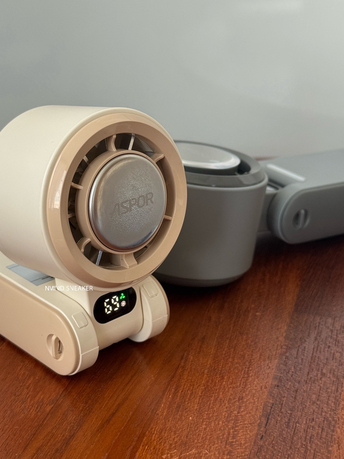 <快速出貨> ASPOR 手持折疊冰風扇