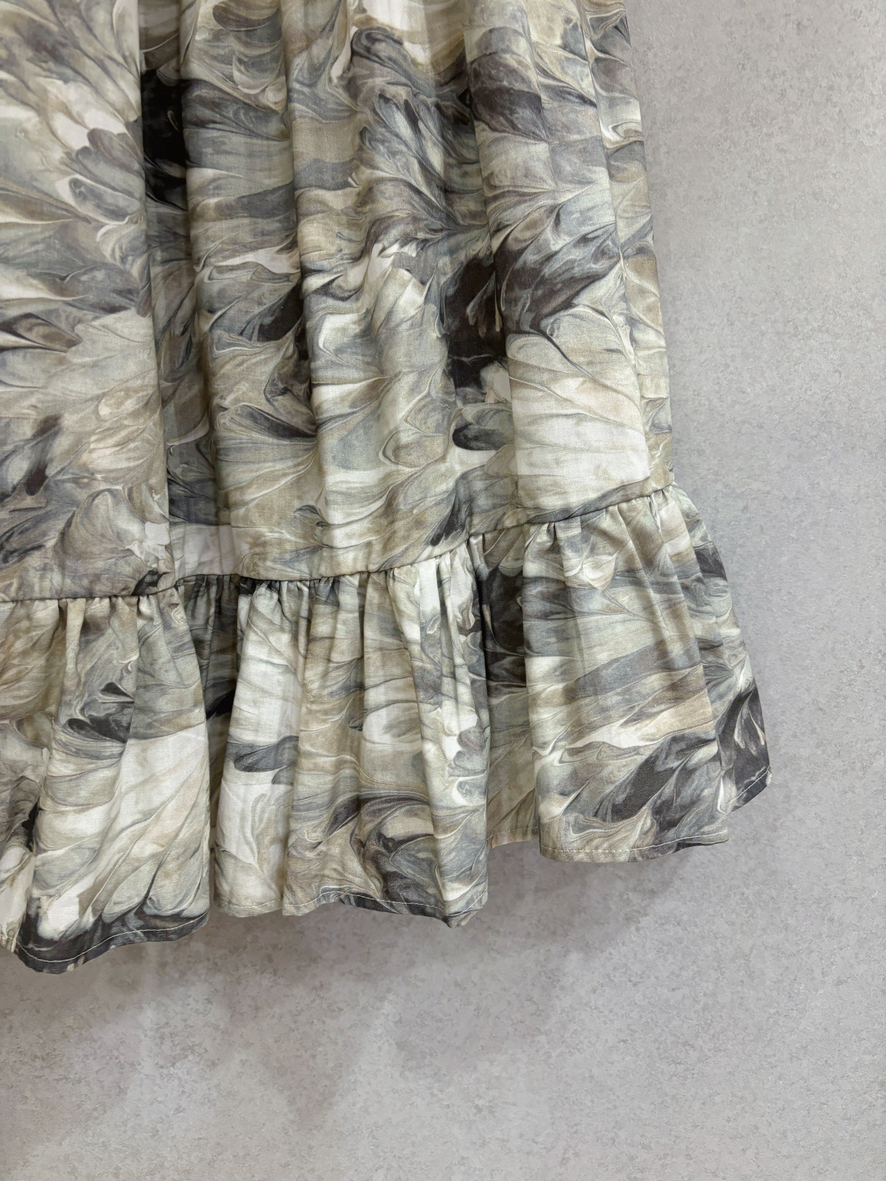 灰色漣漪 媽咪蛋糕長裙