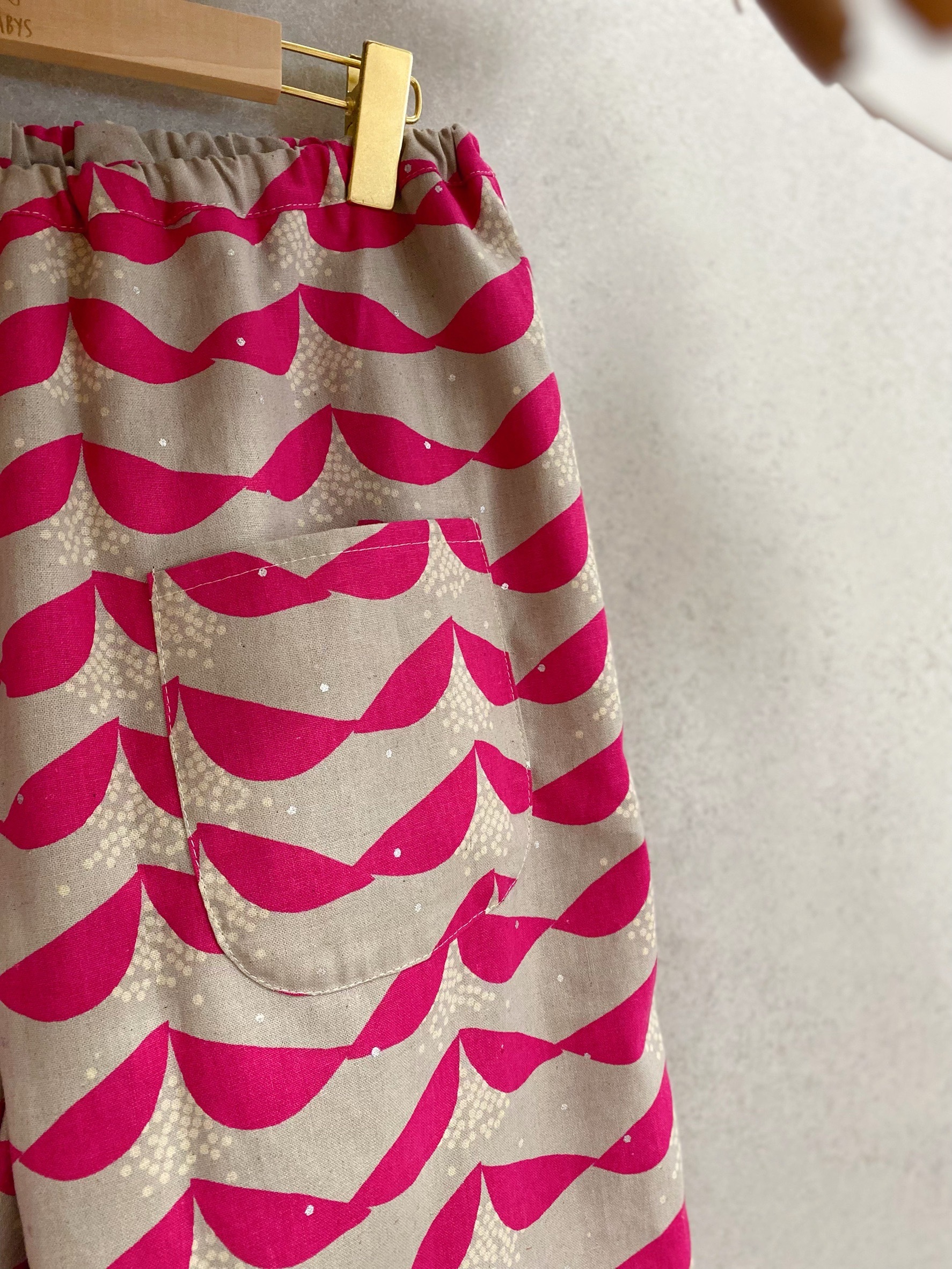 燙銀粉波浪 媽咪農夫褲