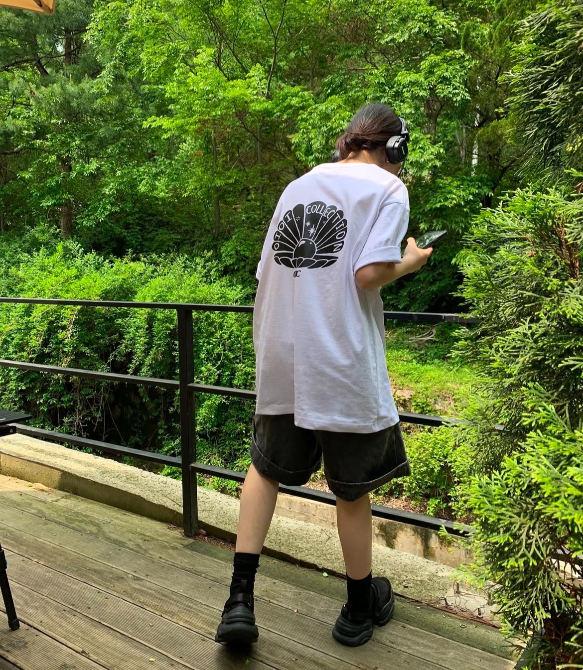 【OWN】OIOI COLLECTION 短袖上衣 夏季新品 oversize 休閒 造型 短T 女版 白色