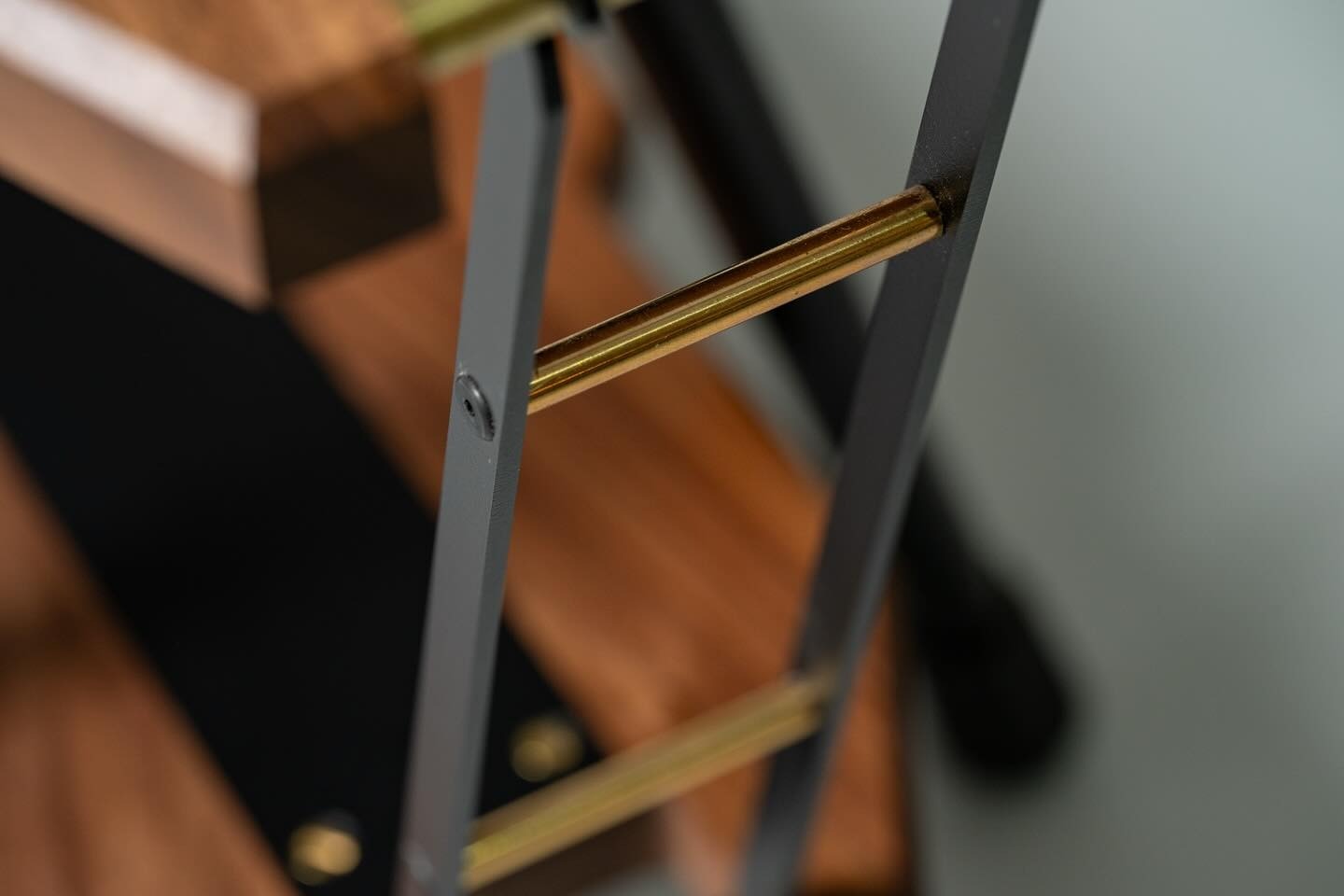 Wantkey Camp｜SBS DECK2 Iron Hanger