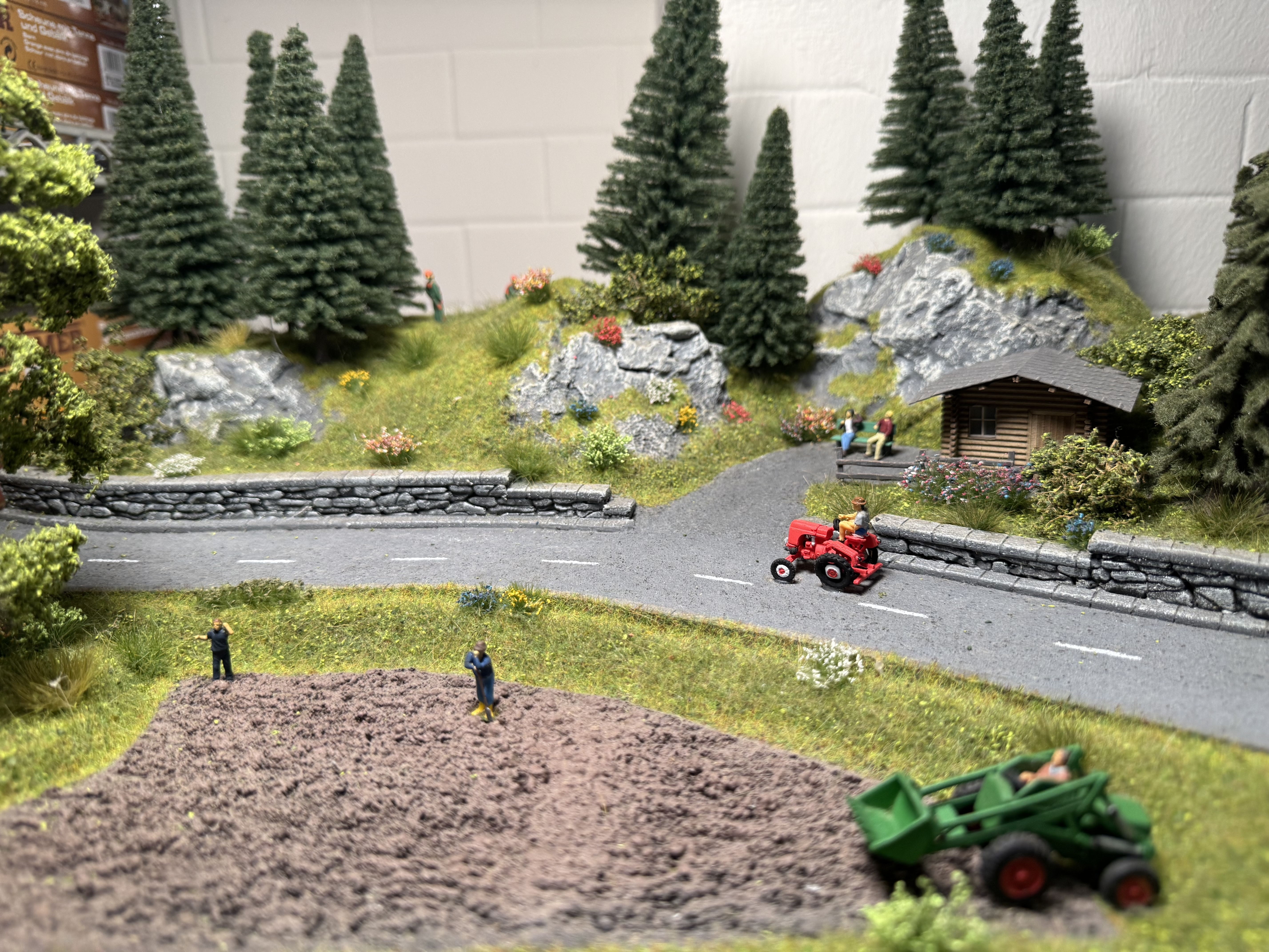 中型景 HO規 鄉間午後