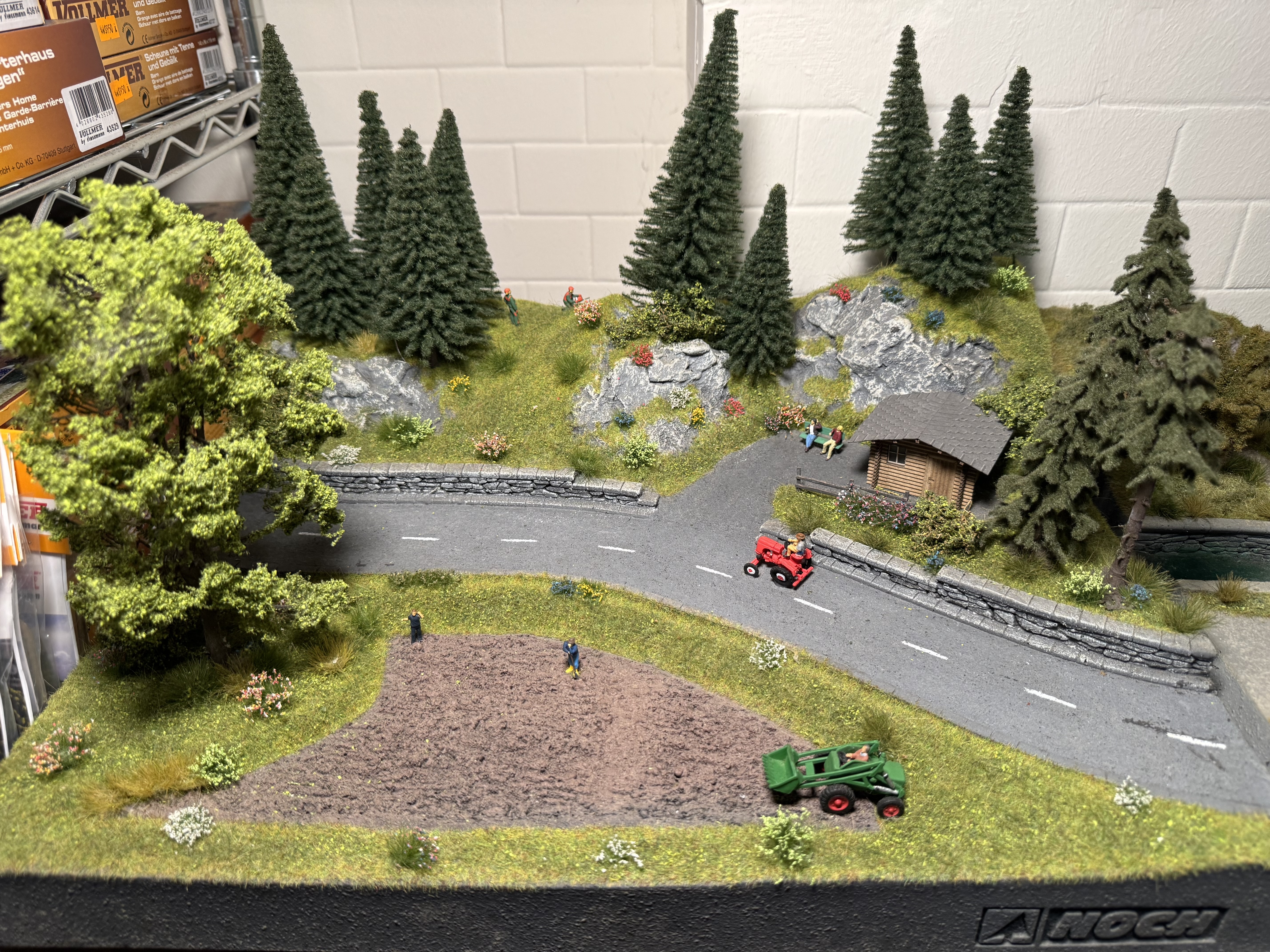 中型景 HO規 鄉間午後