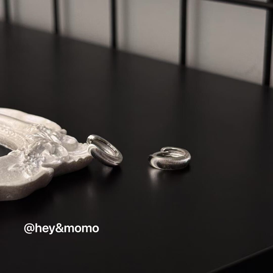 HM4317 925銀超閃貓眼拉絲工藝簡約耳圈