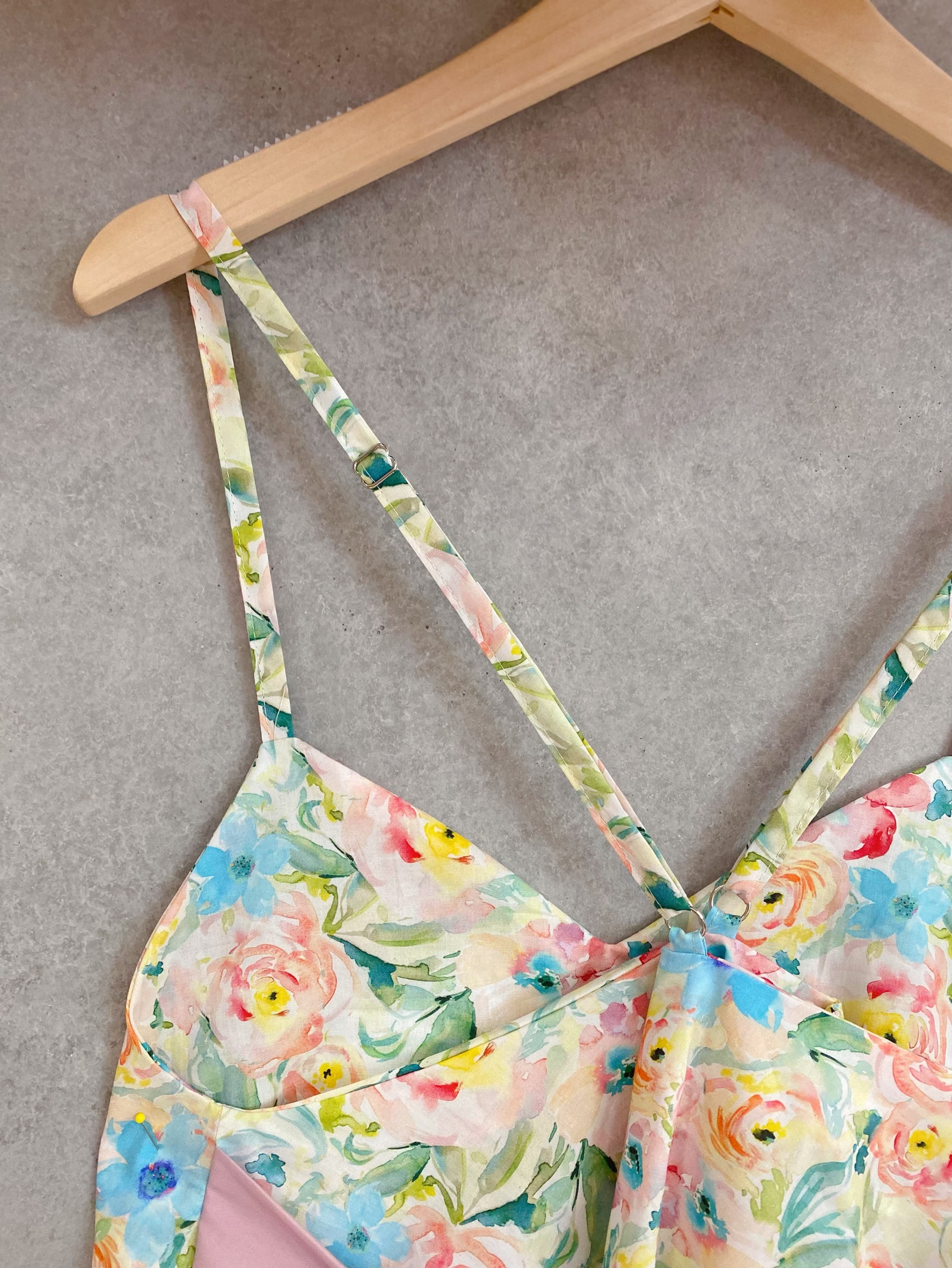 水彩薔薇 媽咪精靈短洋裝