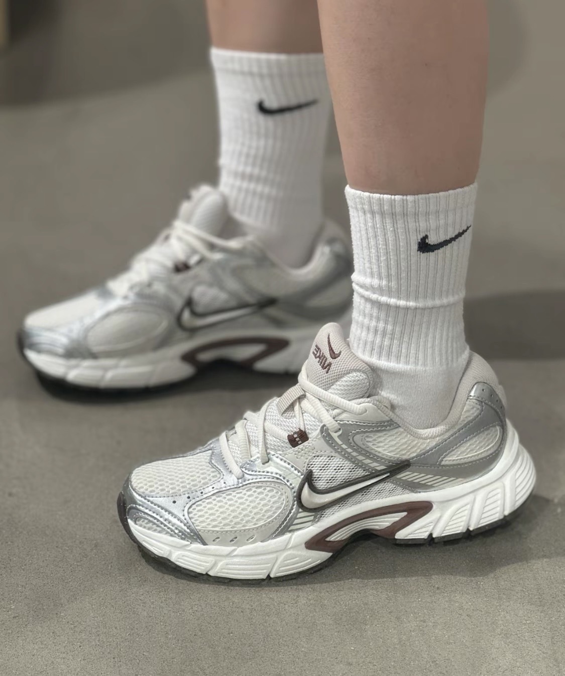 Nike V5 RNR 白棕色 銀色 Y2K 復古 慢跑鞋 老爹鞋 HQ7901-102/預購