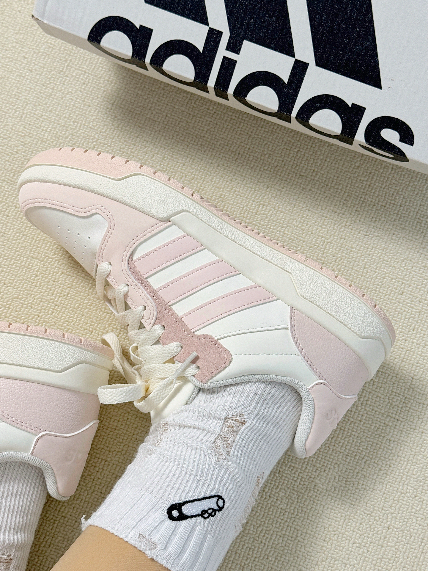 Adidas Neo Entrap 櫻花牛奶 粉白色 麂皮 復古 板鞋 IE3904/預購