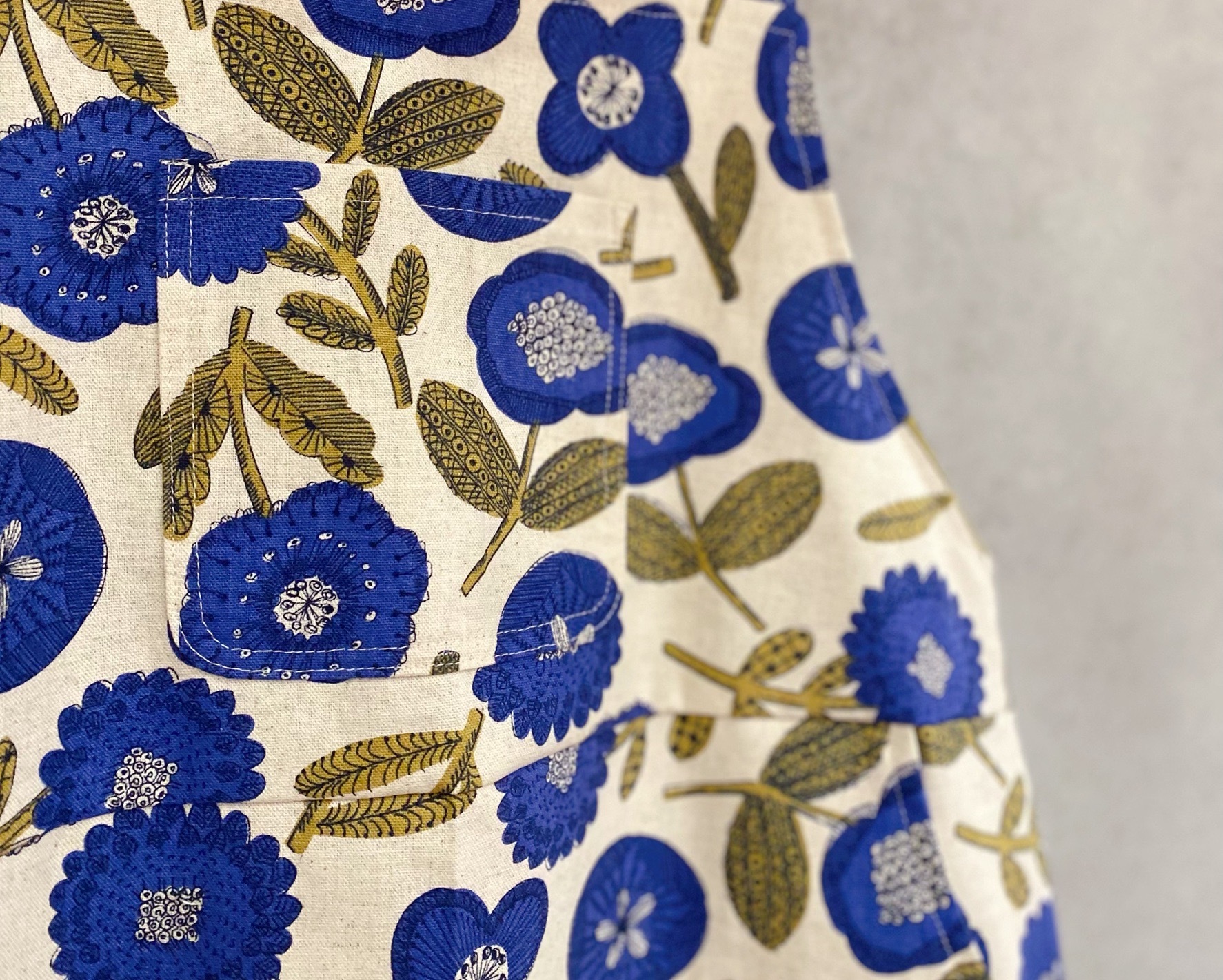 米底藍花卉 媽咪仙度瑞拉短洋裝1.0