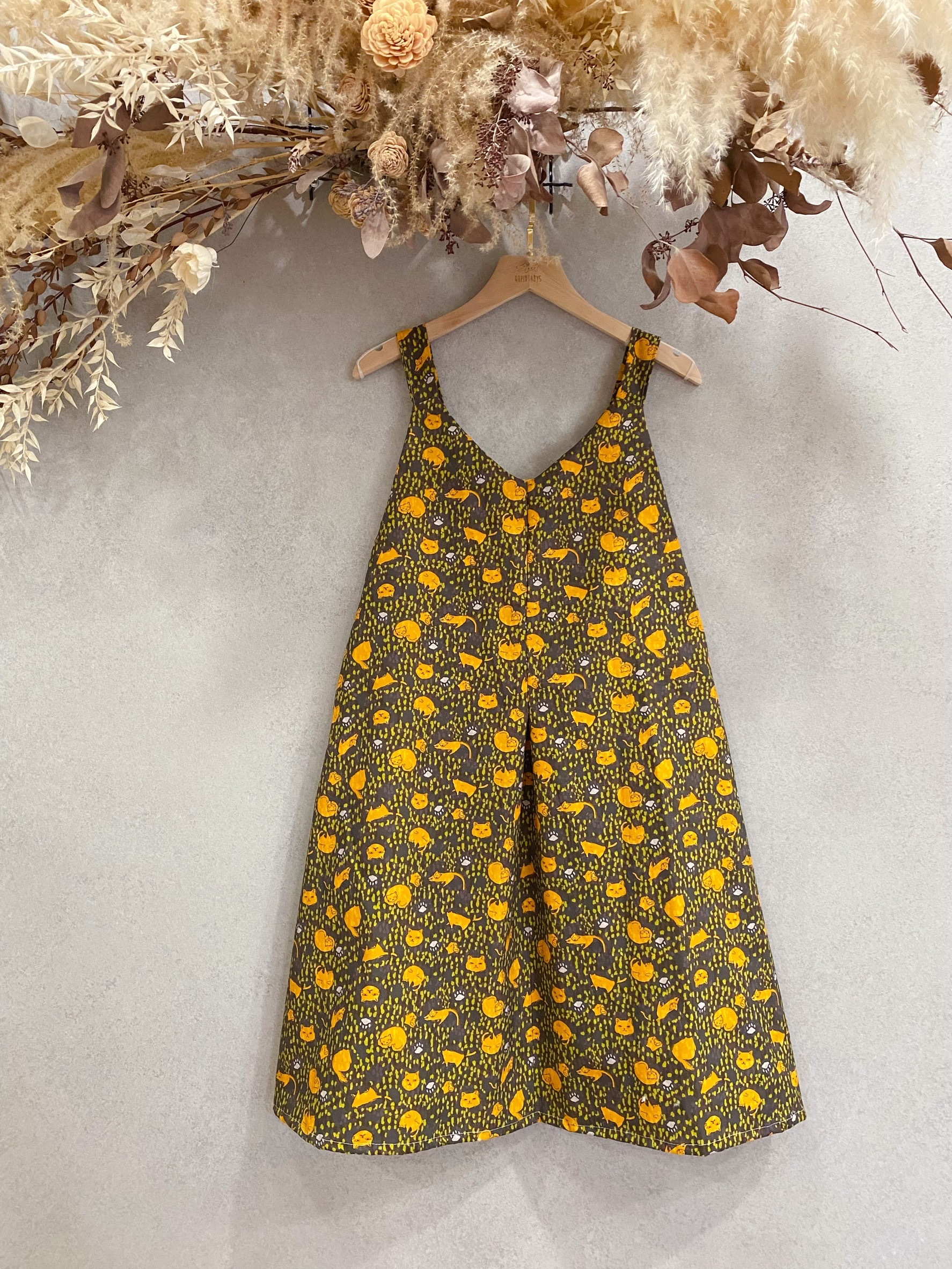 秋日慵懶貓咪 媽咪A字短洋裝