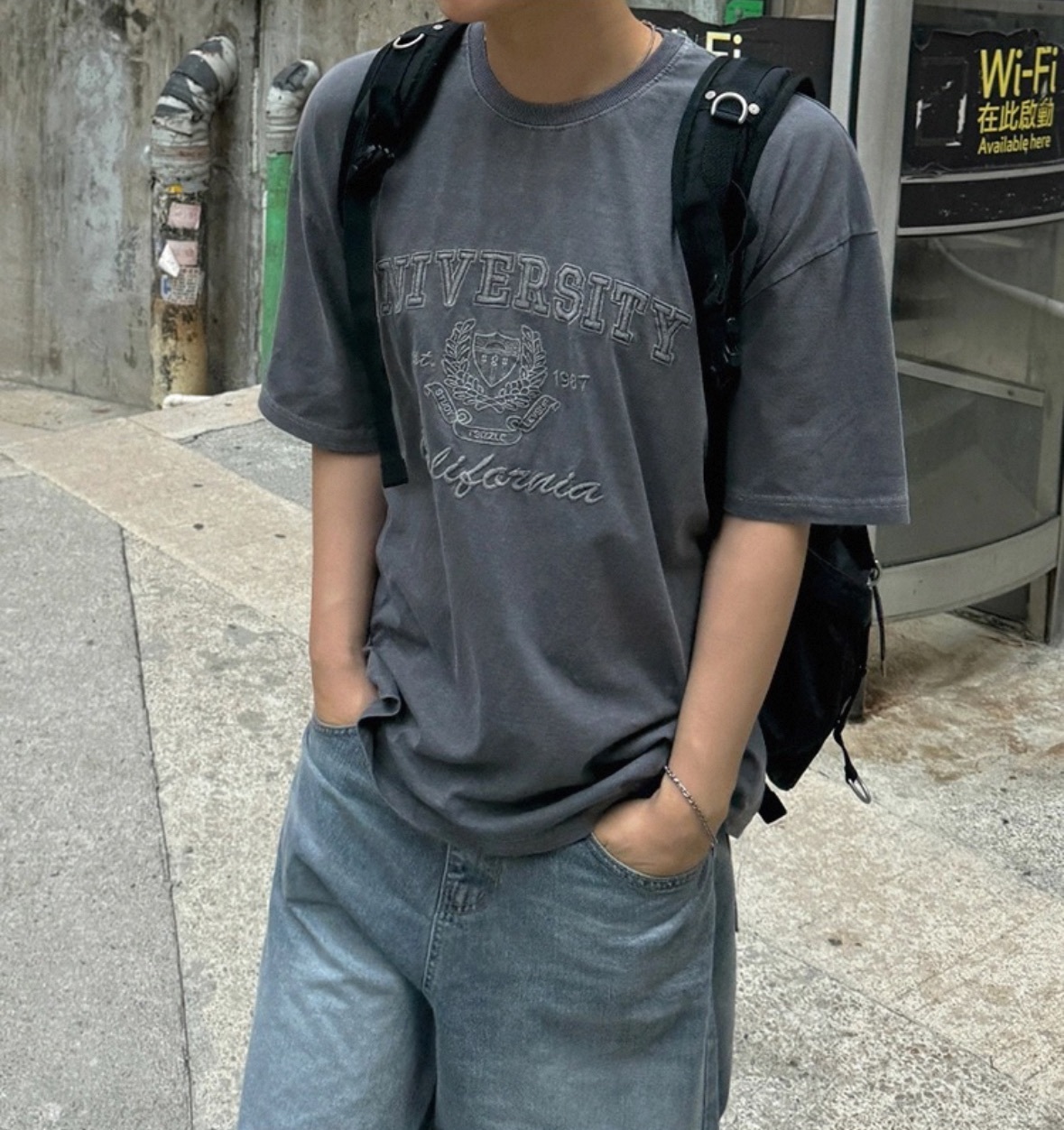 校園風刺繡短袖上衣