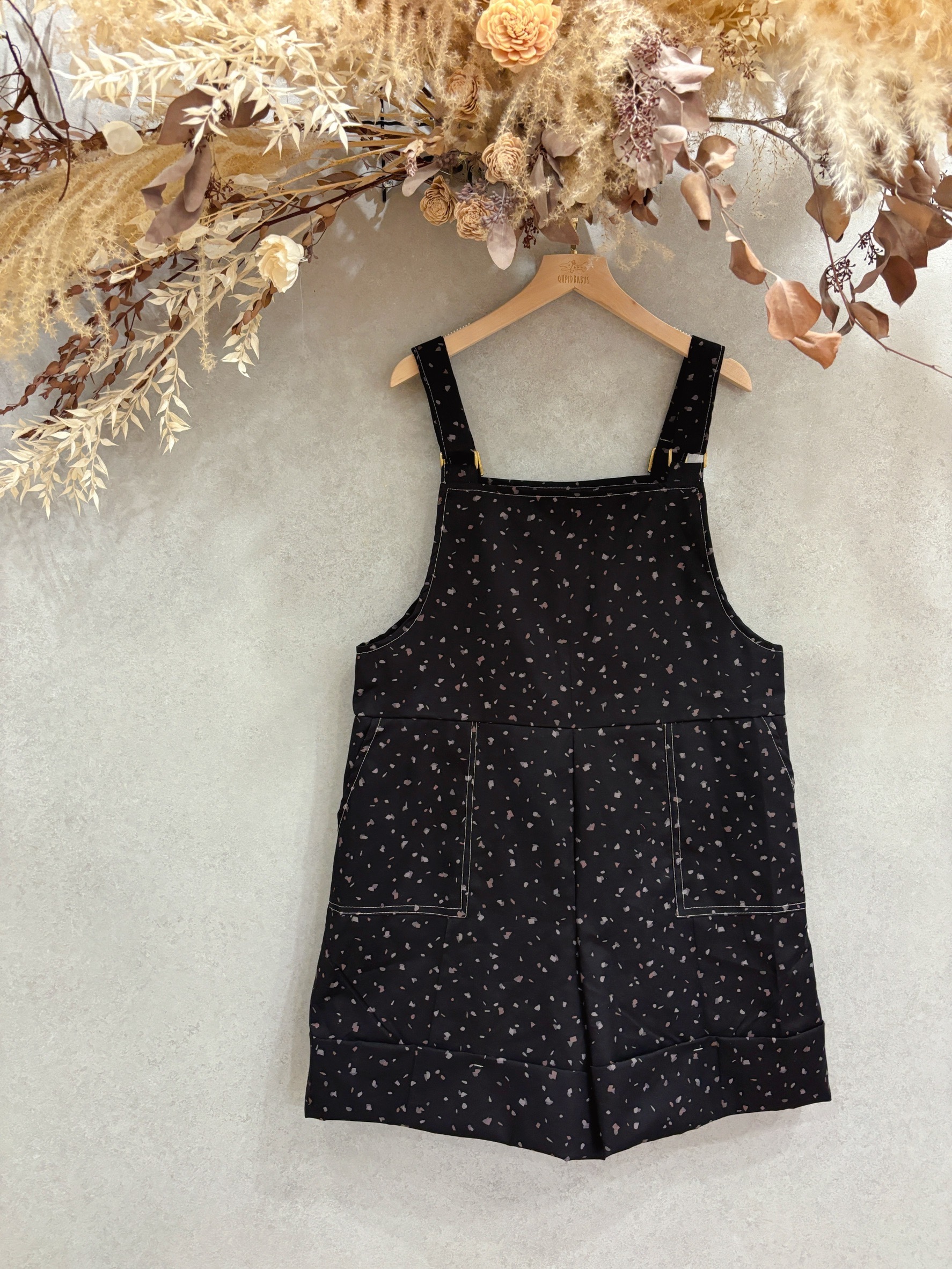 塵埃 媽咪吊帶短褲