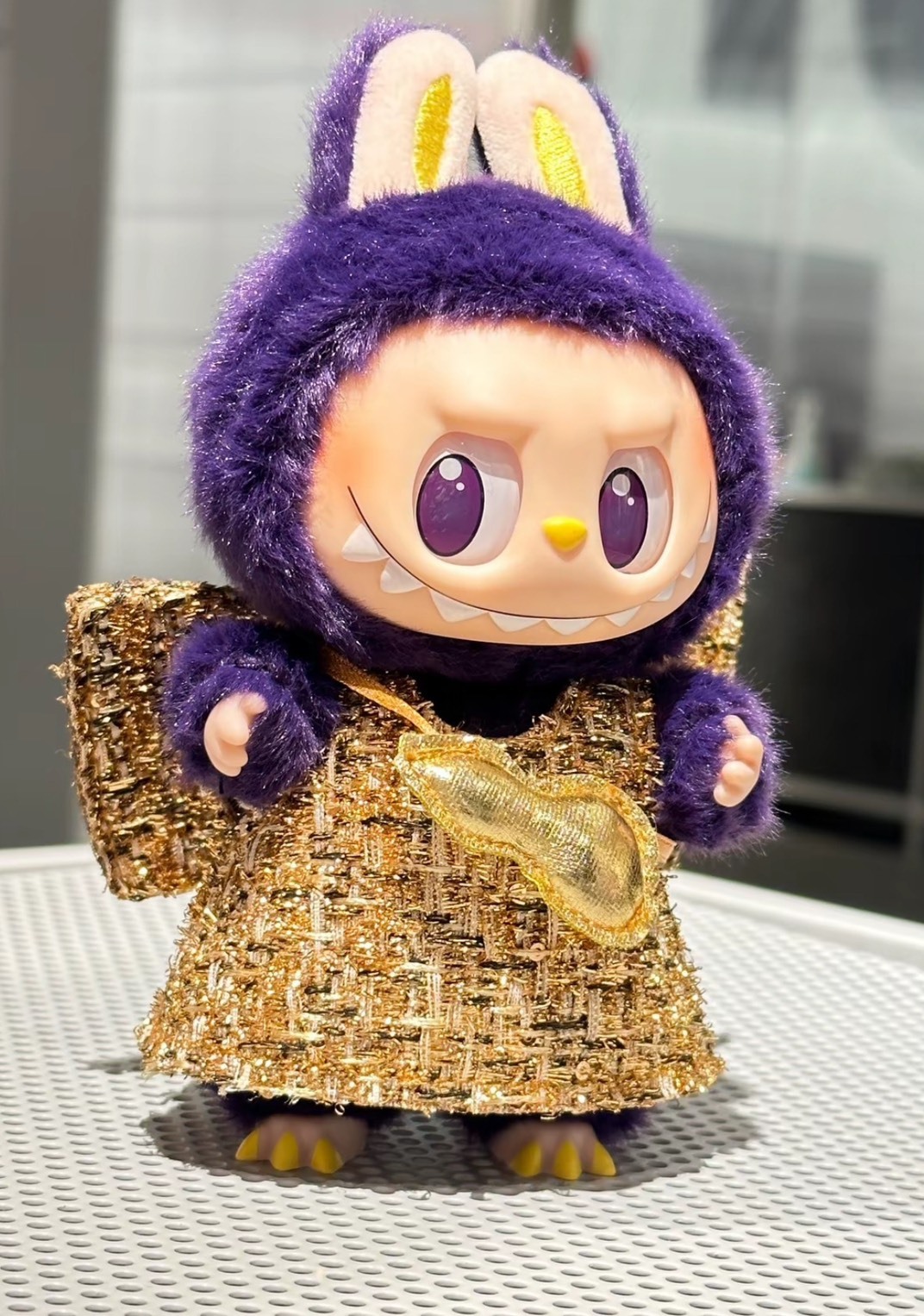 泡泡瑪特 LABUBU 紫翼幸運獸（17.5cm 吊卡）