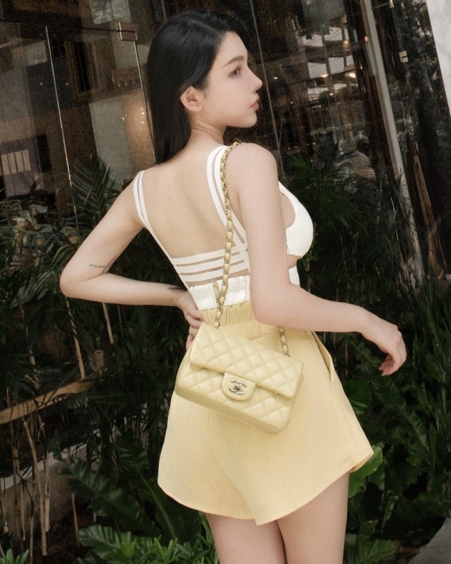 訂製-性感線條深V美背短上衣