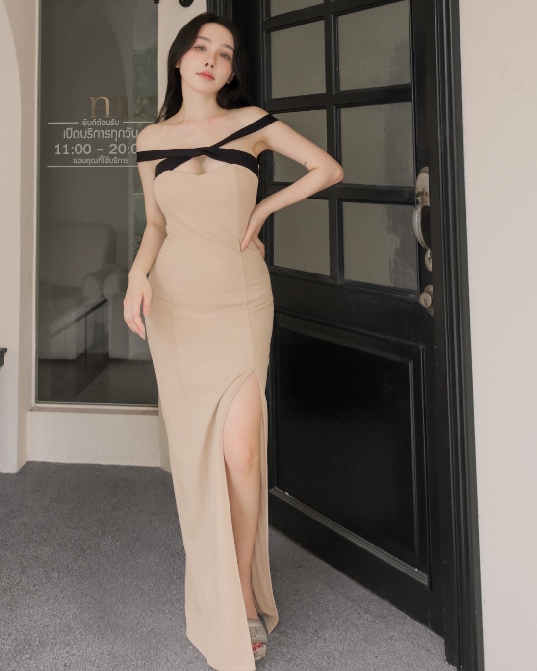 訂製-性感撞色肩帶合身長洋