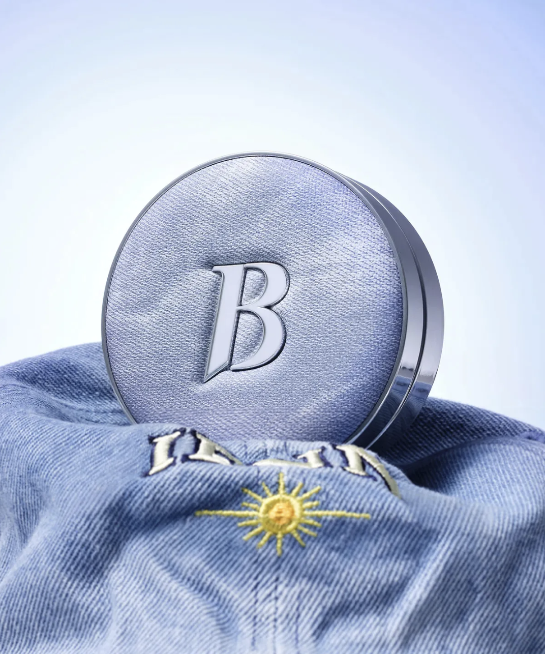 Banila Co. Covericious Ultimate White Cushion 14g [Denim Limited Edition]