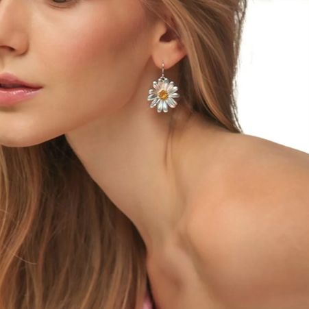 1TA0524-225 THALLO Aigli Daisy Earrings Statement Drops & Dangles With Hooks Silver #s659a (A-SK-E)