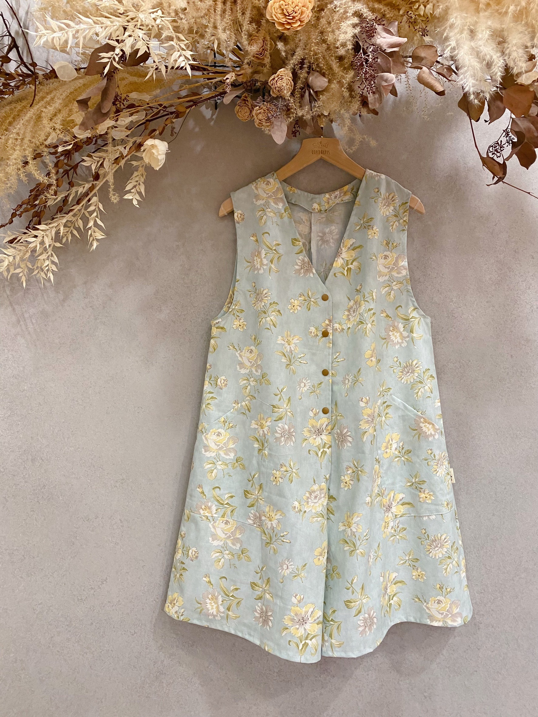 淺藍綠玫瑰 媽咪背心排釦連身短褲